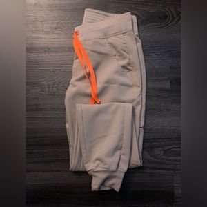 Figs scrub joggers XS